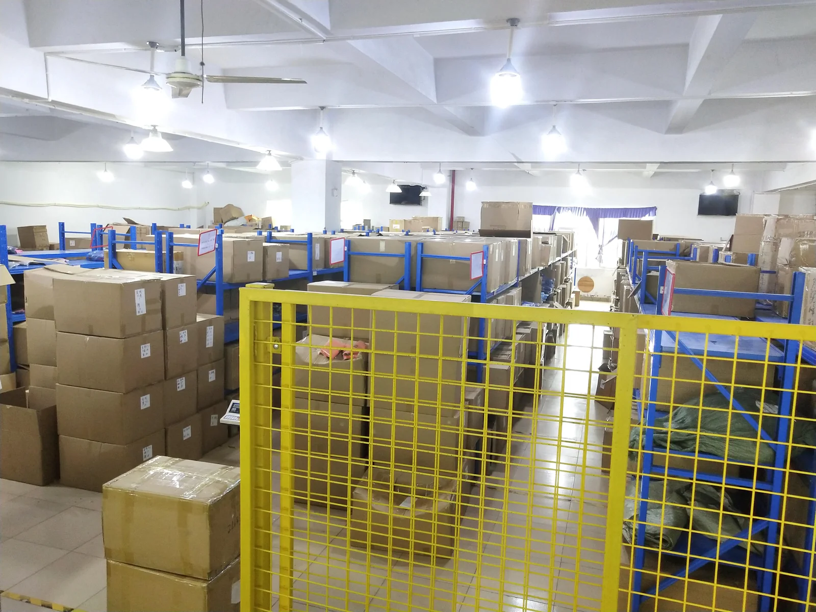 Factory warehouse and packed goods supporting waterproof bag logistics planning